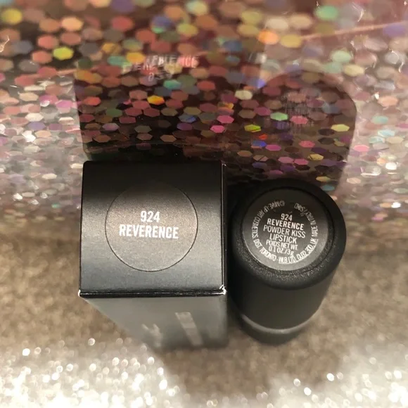 BNIB! MAC Powder Kiss Lipstick 💄 Reverence 924 - Picture 2 of 6